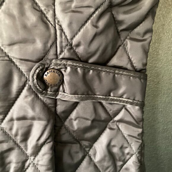 Banana Republic Quilted Vest, Olive Green, Size M - Picture 5 of 10